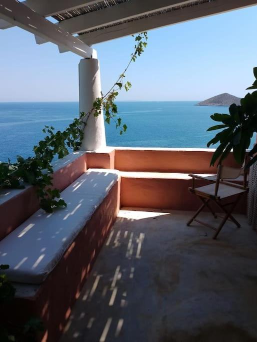 Casa Dei Melograni At Vourlidia Leros Holiday home Vromolithos