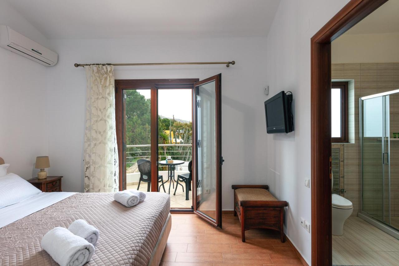 Veranda Sea View Villa, Walking Distance To Beach, By Thinkvilla * Agia Pelagia (Crete)