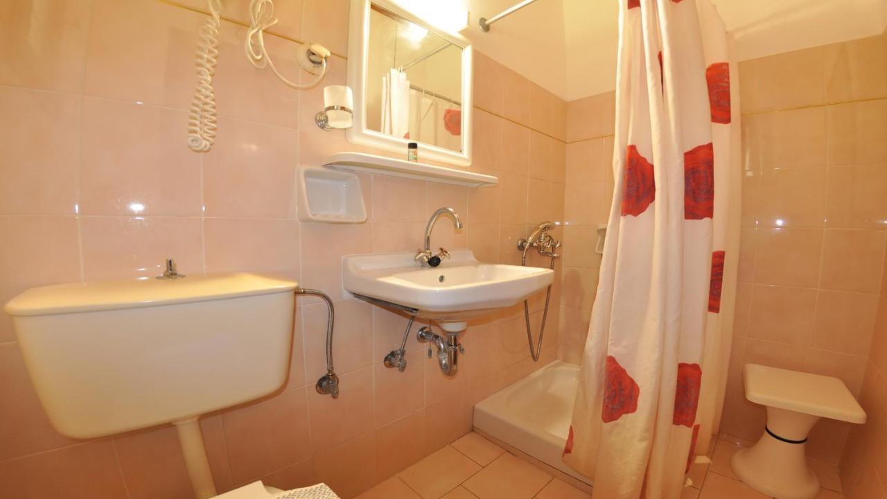 Katerina Apartment Liapades