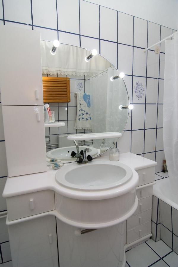 Areti' S Apartment *