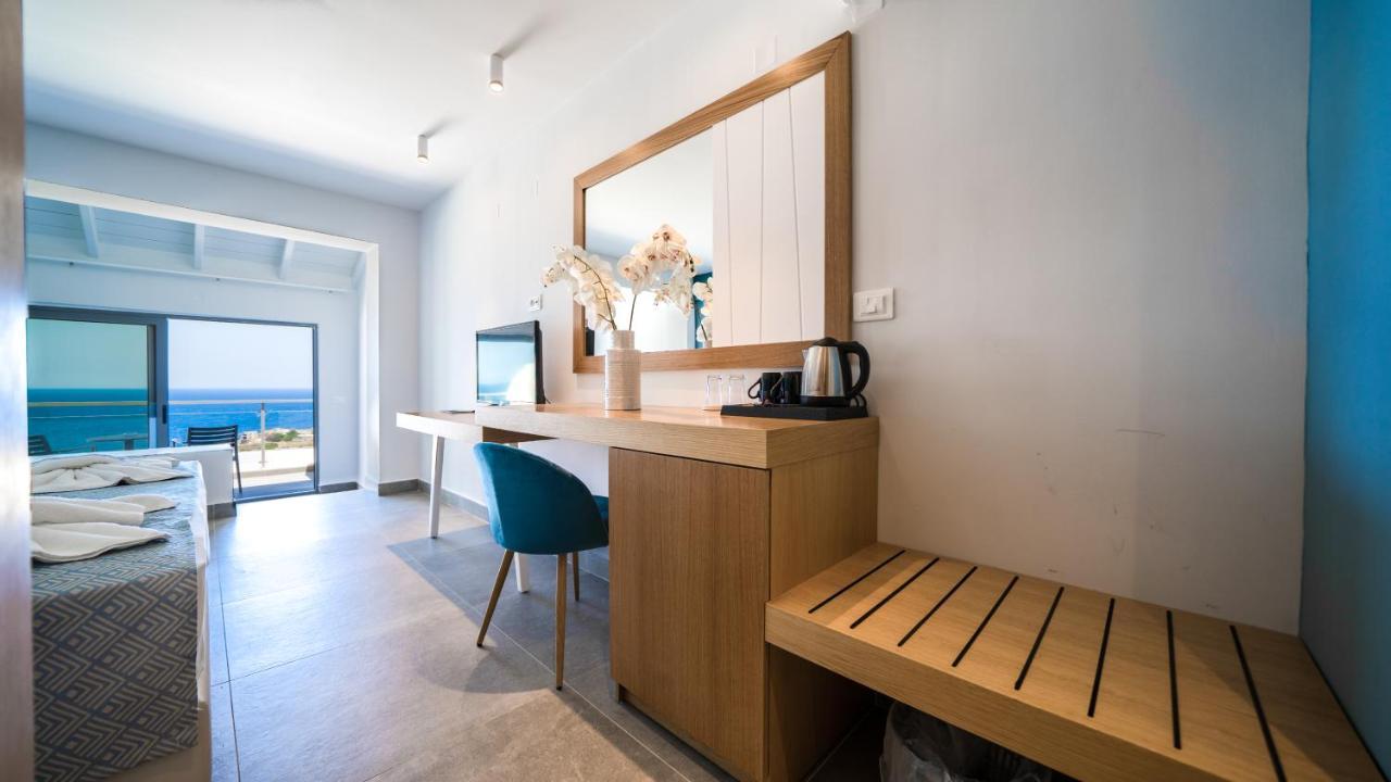 Panorama Village Hotel 4*