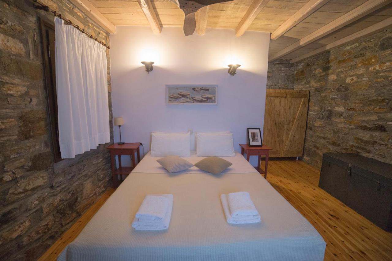 Pyrgos Traditional Village Apartment *