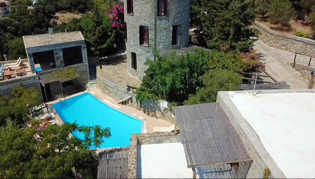 Pyrgos Traditional Village Apartment