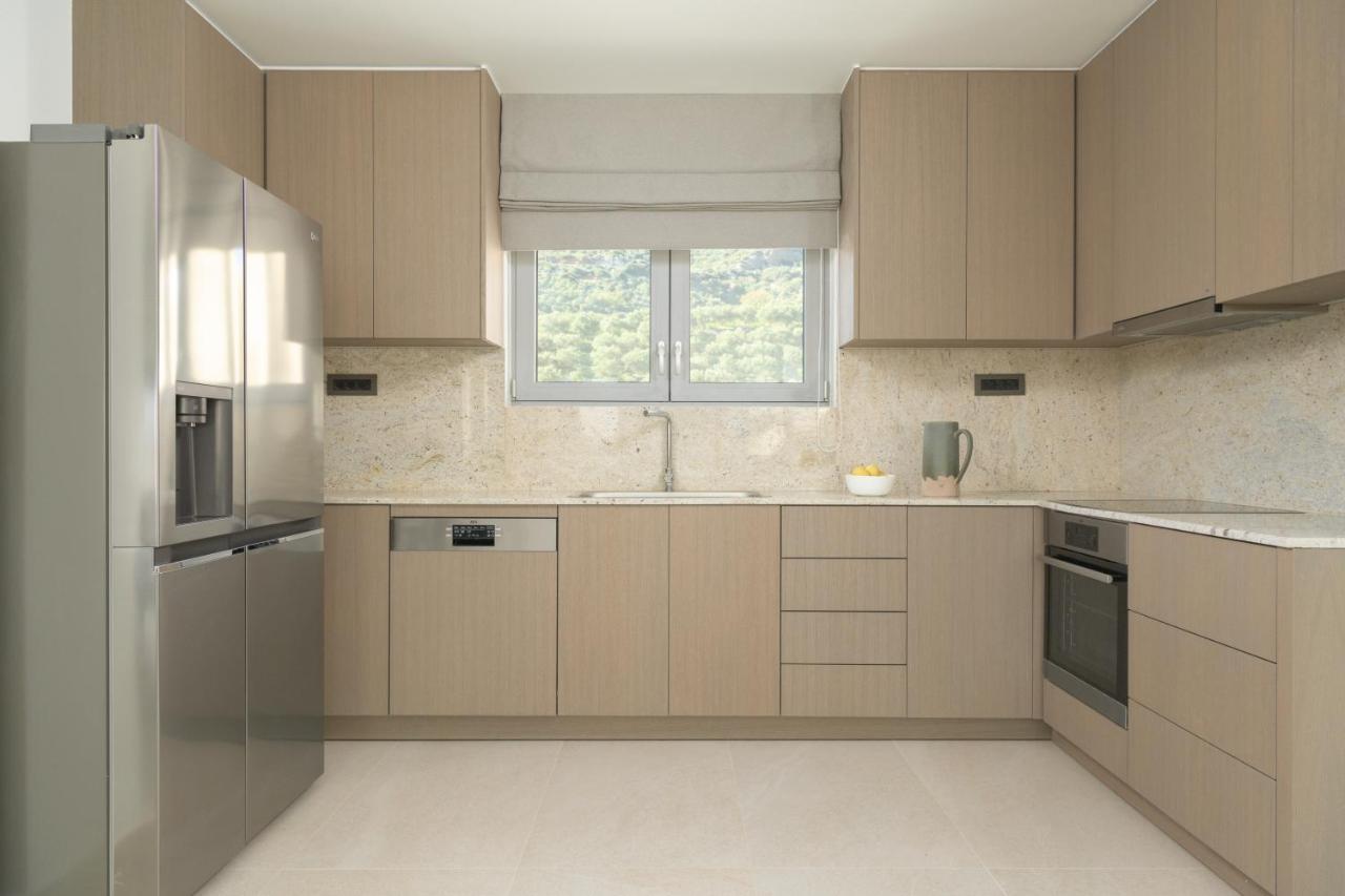 Viveverde Villa, Featuring 3 Pools - Walking Distance To & Shops, By Thinkvilla Villa