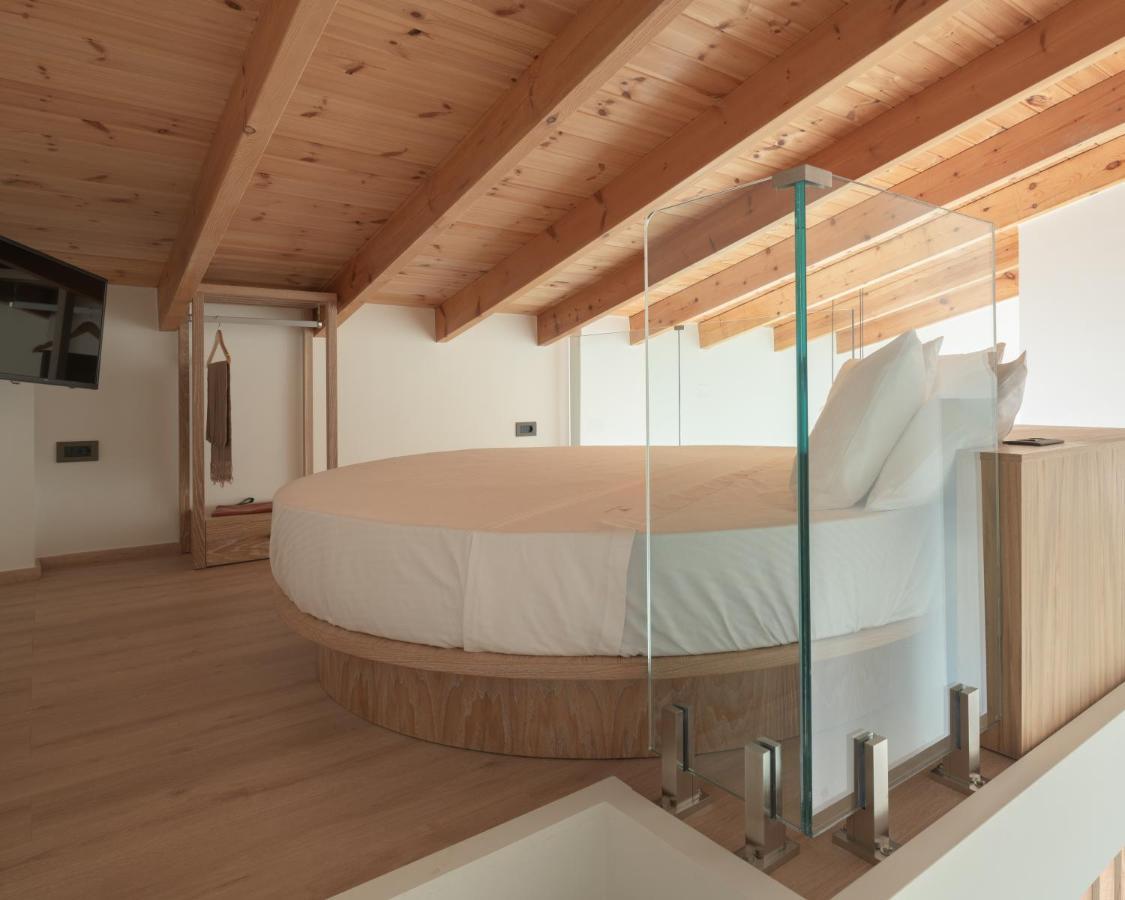 Viveverde Villa, Featuring 3 Pools - Walking Distance To & Shops, By Thinkvilla Bali (Crete)