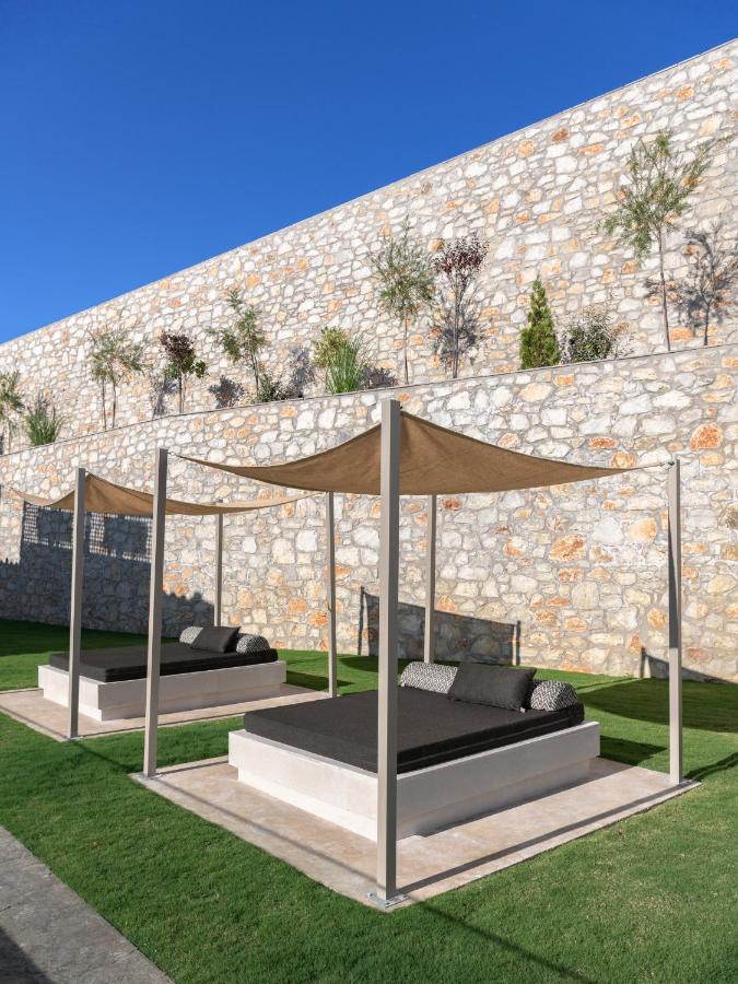 Viveverde Villa, Featuring 3 Pools - Walking Distance To & Shops, By Thinkvilla Villa