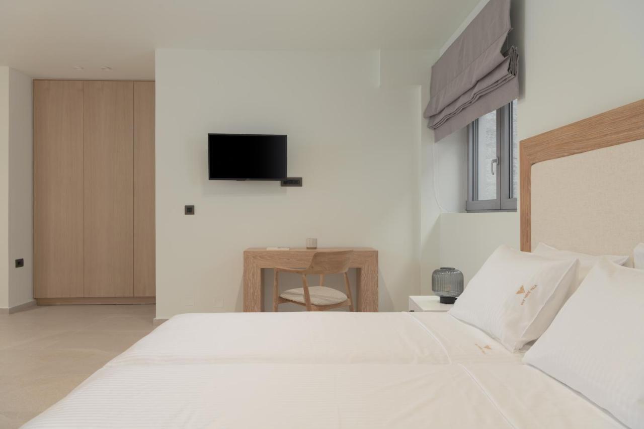 Villa Viveverde Villa, Featuring 3 Pools - Walking Distance To & Shops, By Thinkvilla