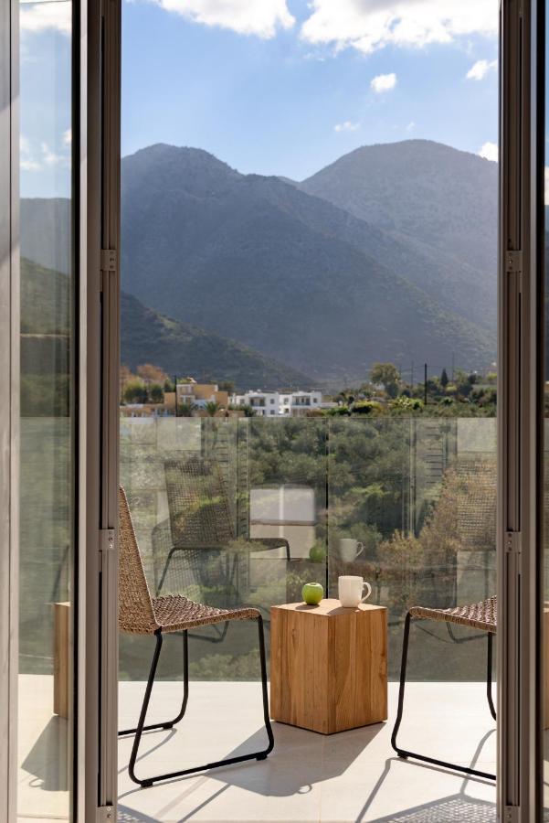 Viveverde Villa, Featuring 3 Pools - Walking Distance To & Shops, By Thinkvilla Villa *