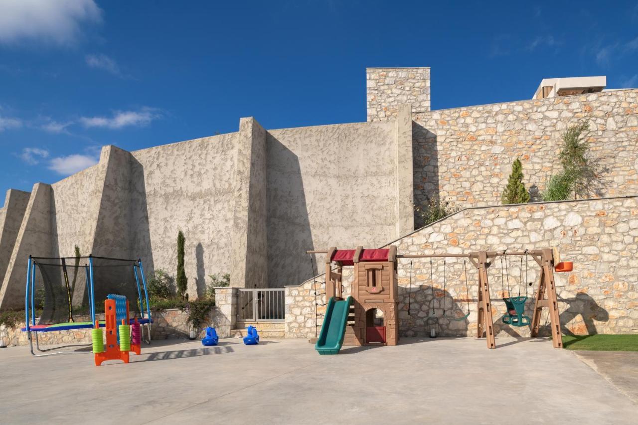 Viveverde Villa, Featuring 3 Pools - Walking Distance To & Shops, By Thinkvilla Villa Bali (Crete)