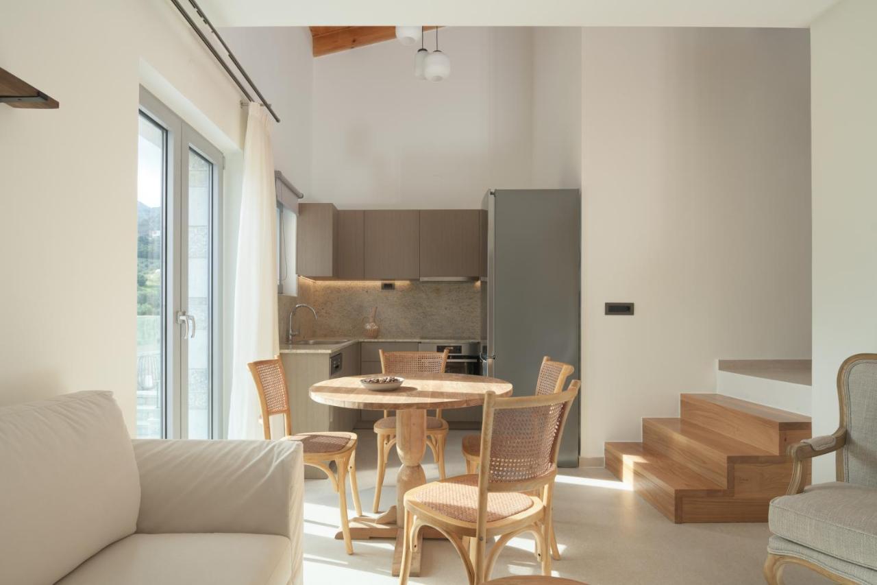 Viveverde Villa, Featuring 3 Pools - Walking Distance To & Shops, By Thinkvilla * Bali (Crete)