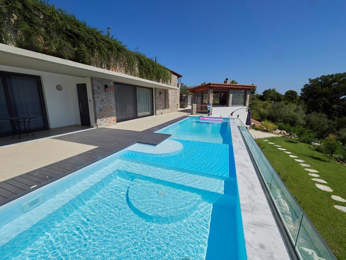 Villa Sky Sea & *