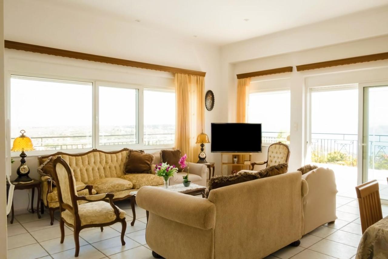 Afroditi In Chania Near Airport With Private Pool, Free Wi-fi, Souda Bay Views, Garden Oasis *