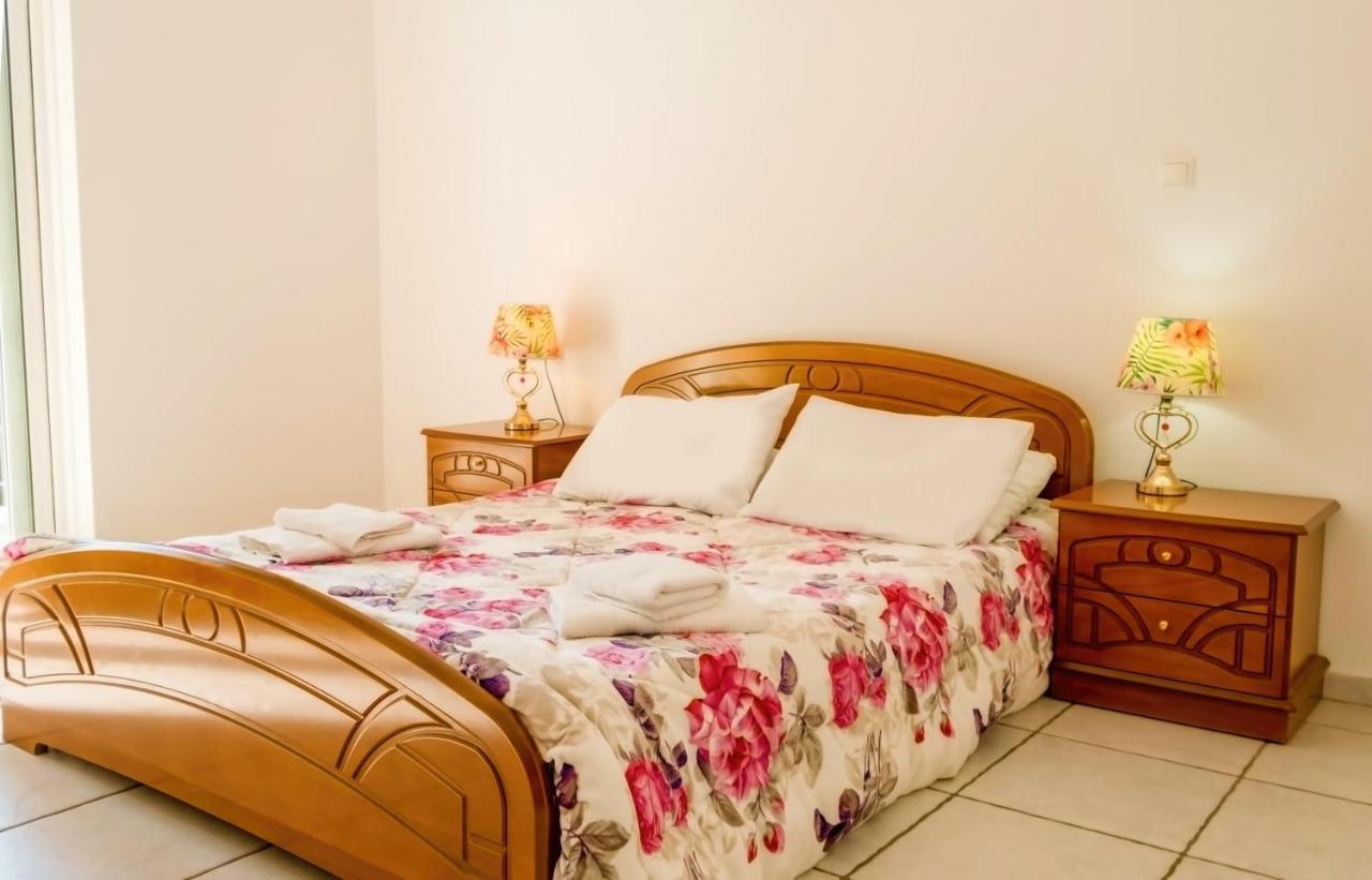 Villa Afroditi In Chania Near Airport With Private Pool, Free Wi-fi, Souda Bay Views, Garden Oasis