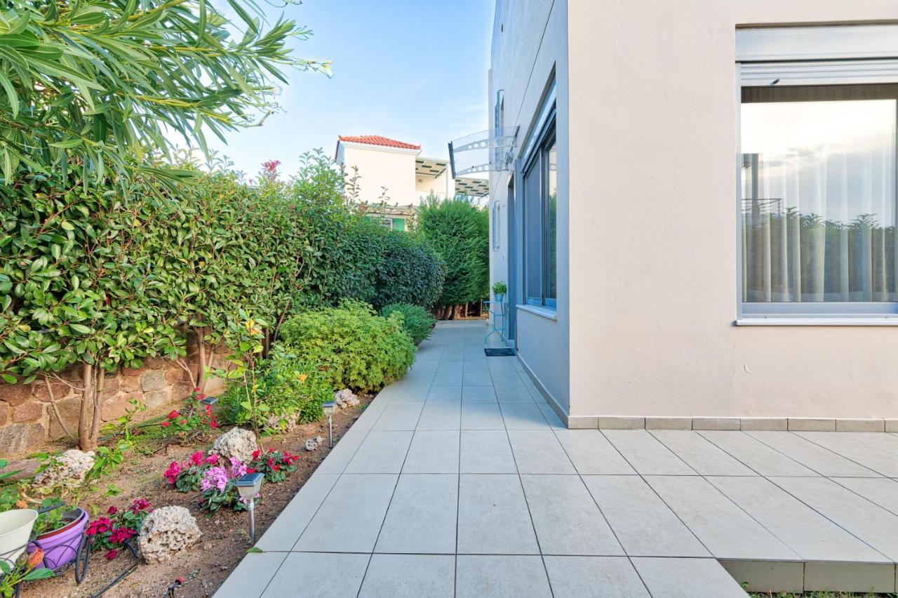 Elegant New Maisonette Near The Sea