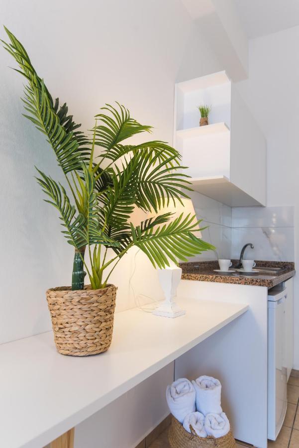 Mirage Apartment *