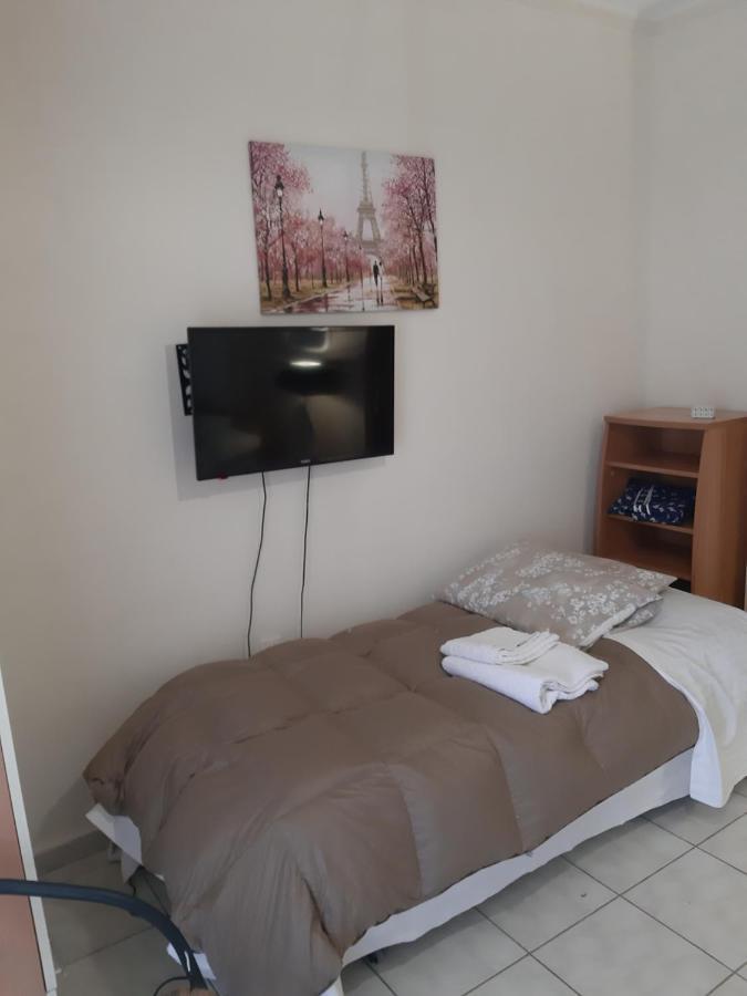 Mpoza Appartments *