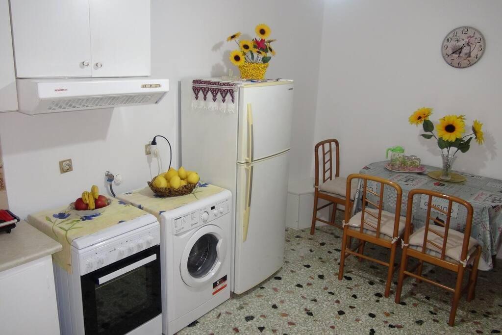 Lina's 2 Amfilochia