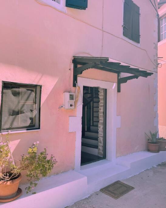 Holiday home Art House Pagoi Corfu *