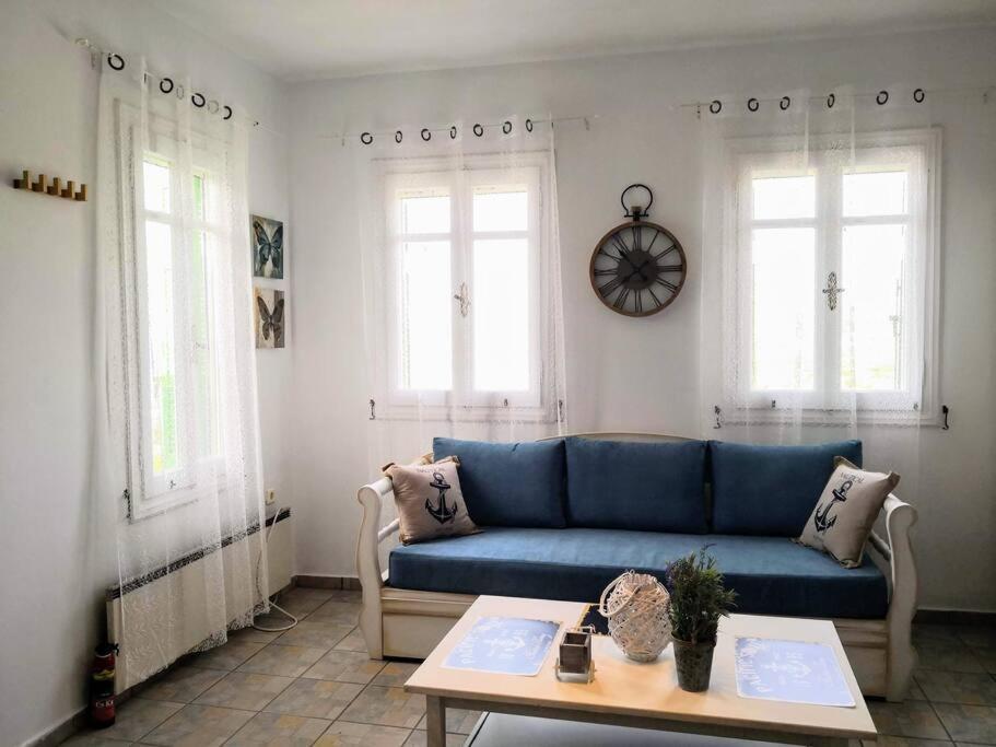 Holiday home Zenios Andros-cycladic House Overlooking Batsi Bay *