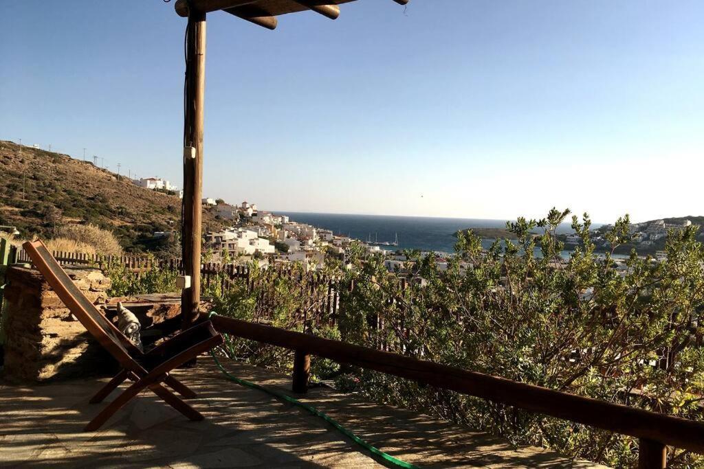 Zenios Andros-cycladic House Overlooking Batsi Bay * Batsi (Andros)