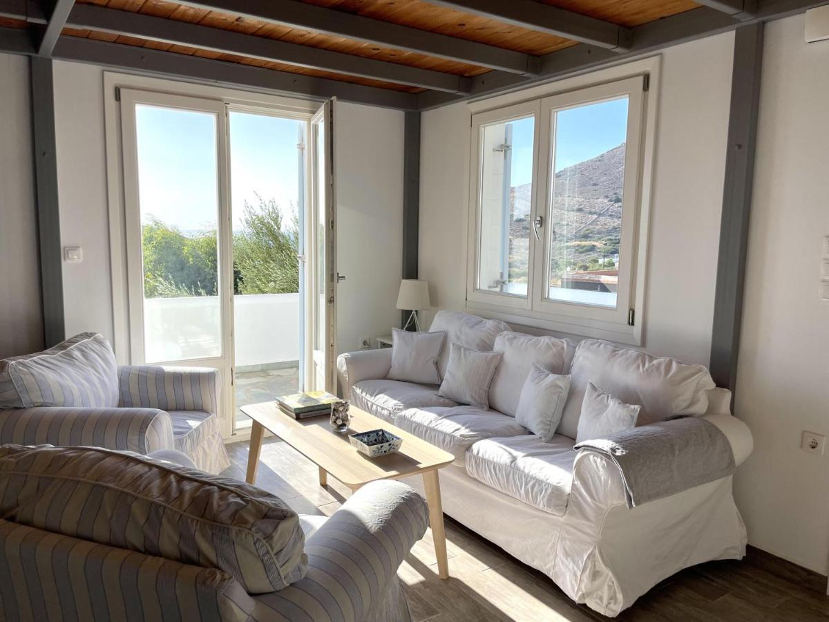 'Paraside' Seaside Villa In Delfini Says Netflix *