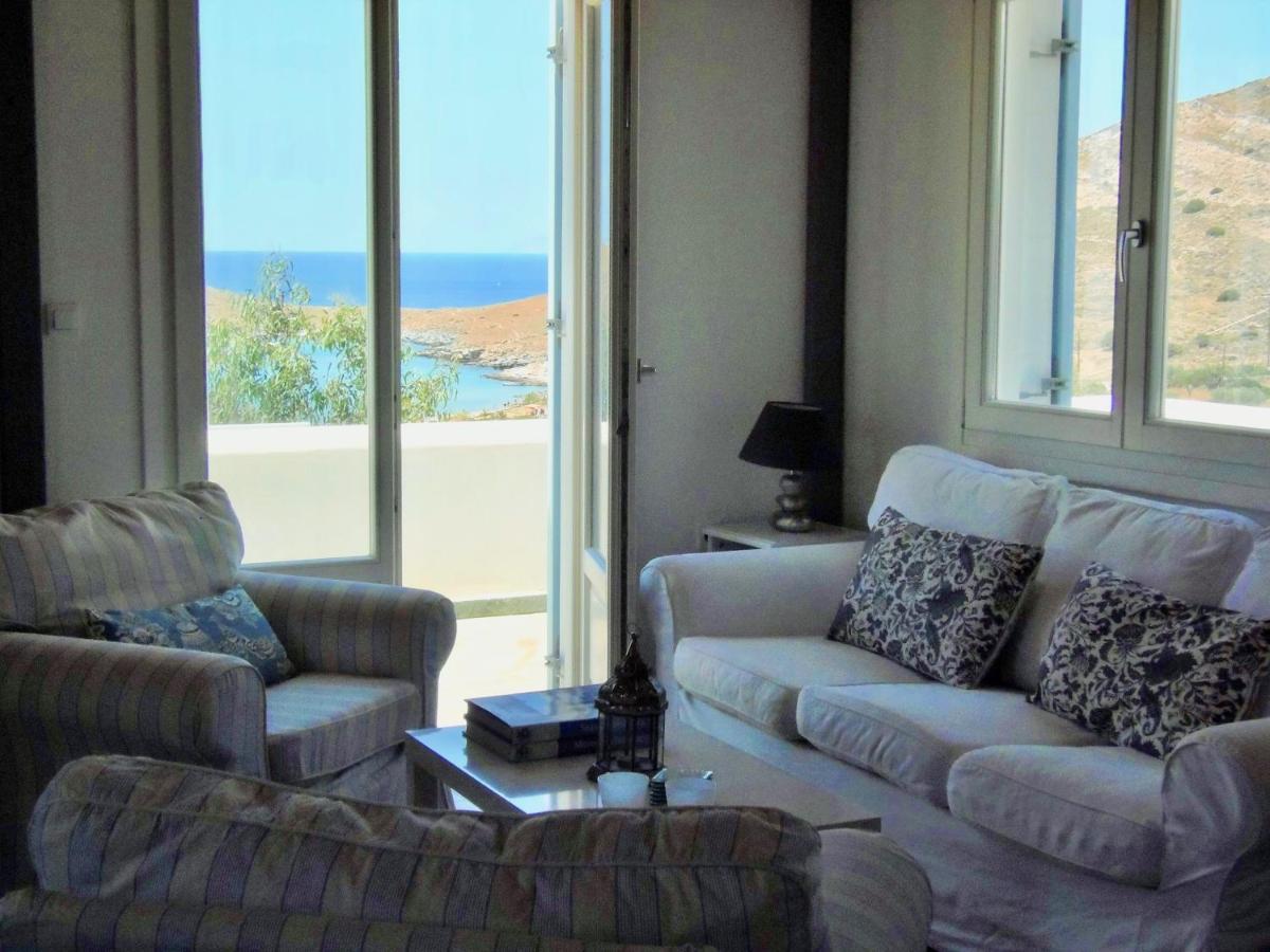 Holiday home 'Paraside' Seaside Villa In Delfini Says Netflix Kini