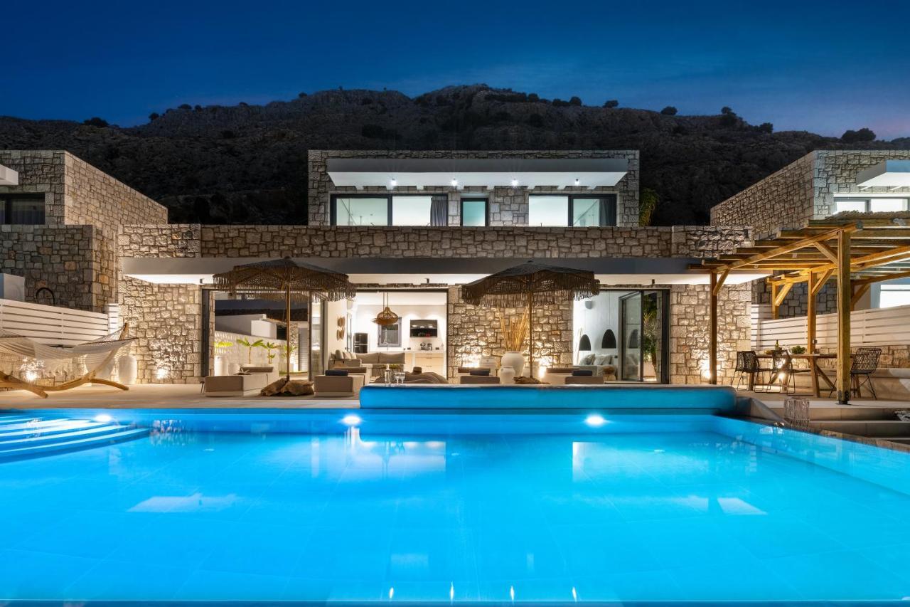 Villa Lido White