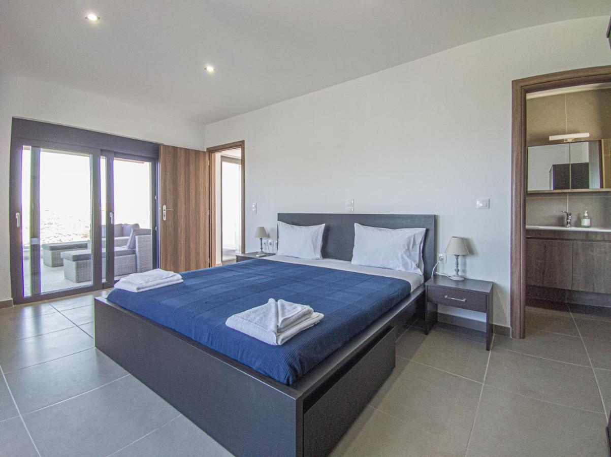 Modern With Infinity Pool Close To The Sea Villa Tavronitis (Crete)