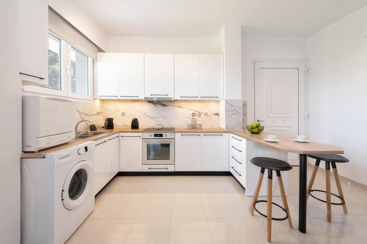 Island Hills Apartment