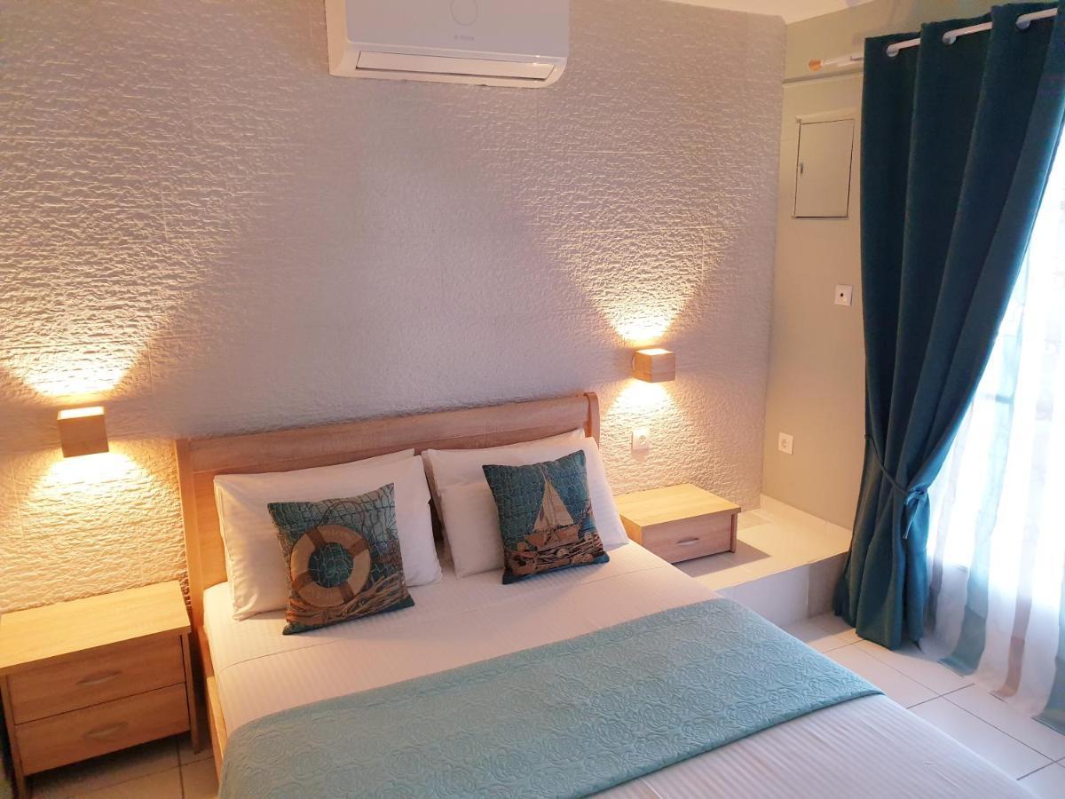 Deluxe Near The Airport Adults Only Apartment