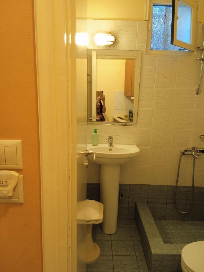 Kouvaras Apartment Kythira Town