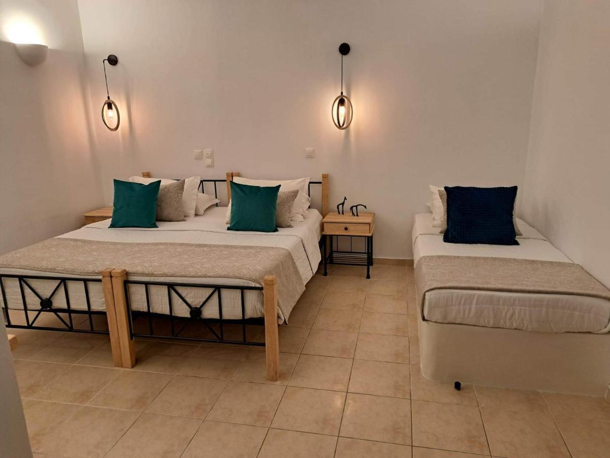 Hotel Amerisa & Fira (Santorini)