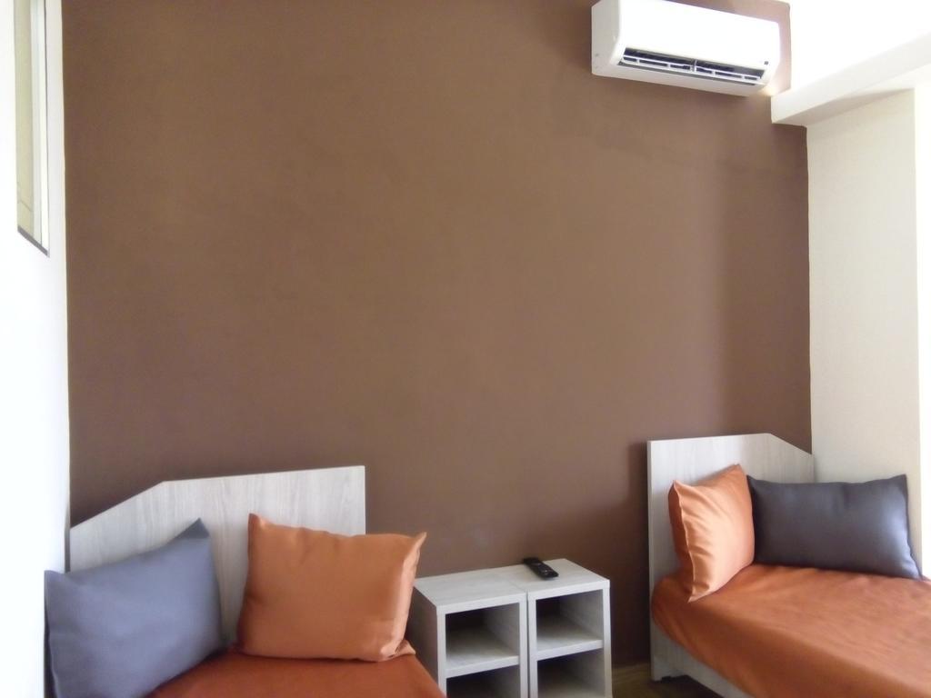 Aparthotel Karavos