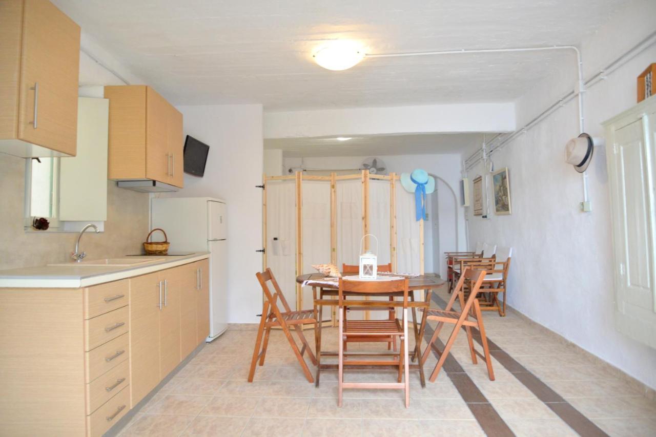 Apartment Milos Kardapis Ground Floor *