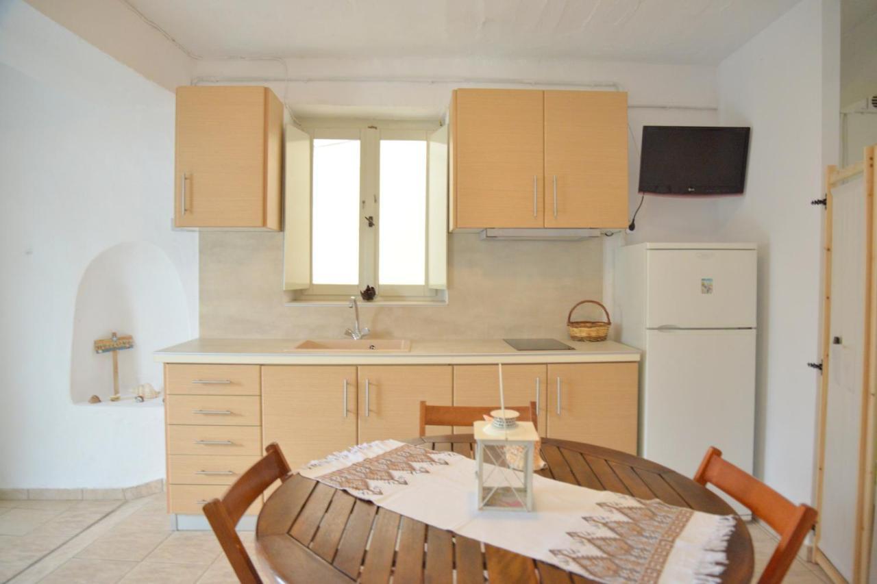 Milos Kardapis Ground Floor *