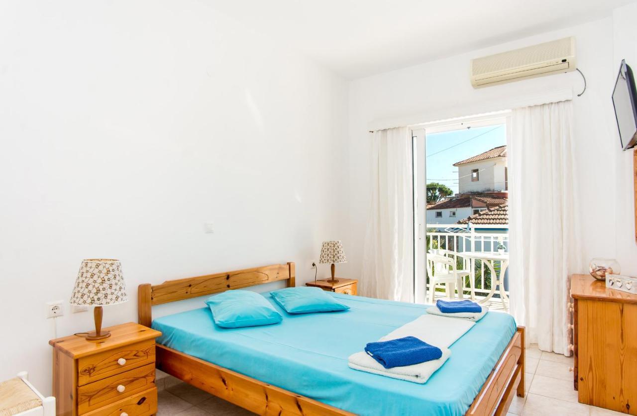 Aparthotel Blue White Apartments - Kefallonia Poolside Retreats 3*