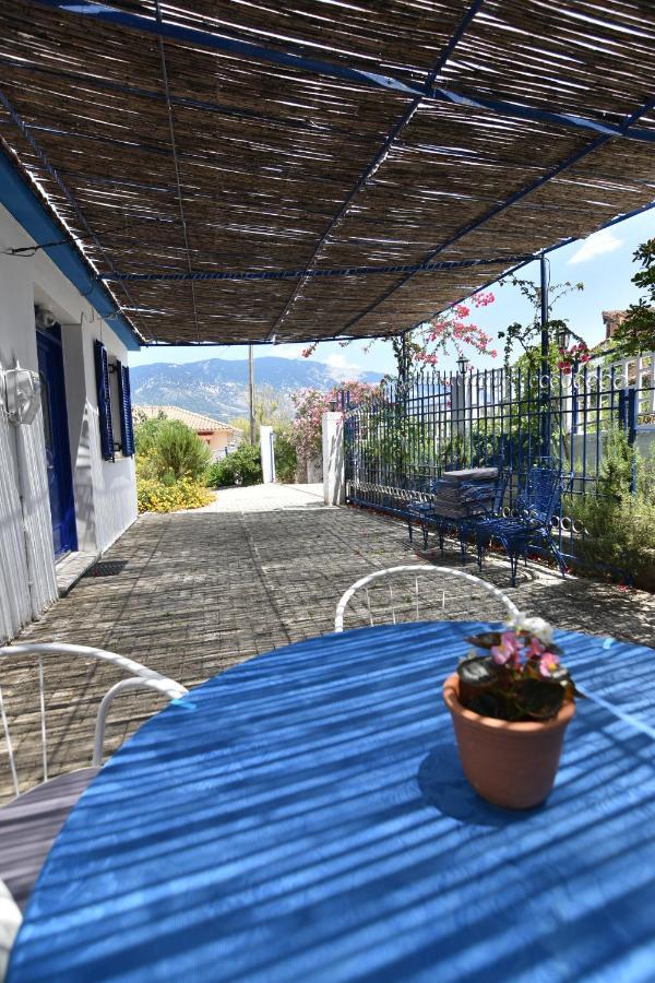 Blue White Apartments - Kefallonia Poolside Retreats Spartia (Kefalonia)