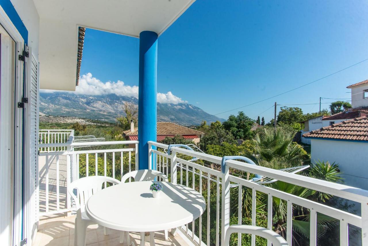Blue White Apartments - Kefallonia Poolside Retreats Spartia (Kefalonia)