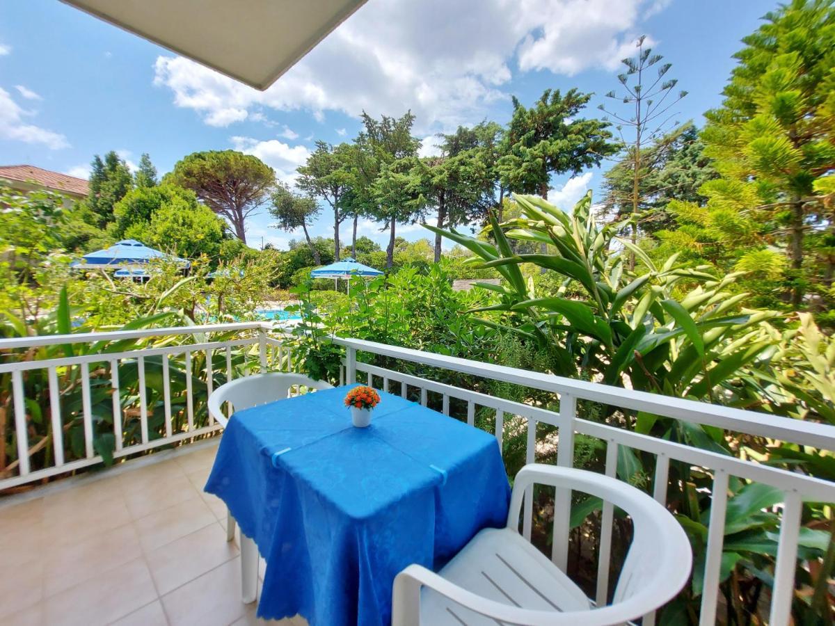 Aparthotel Blue White Apartments - Kefallonia Poolside Retreats Spartia (Kefalonia)