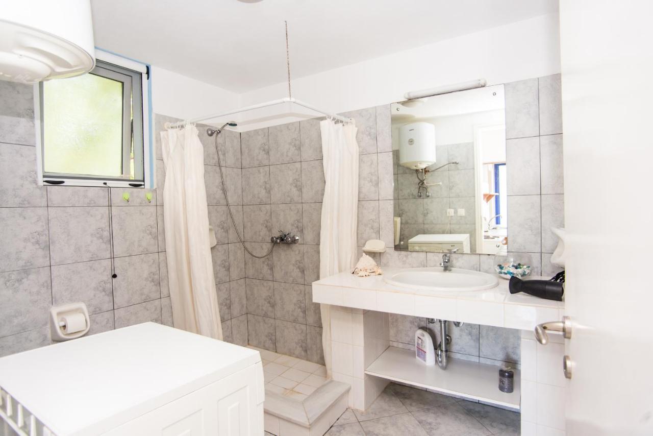 Aparthotel Blue White Apartments - Kefallonia Poolside Retreats Spartia (Kefalonia)