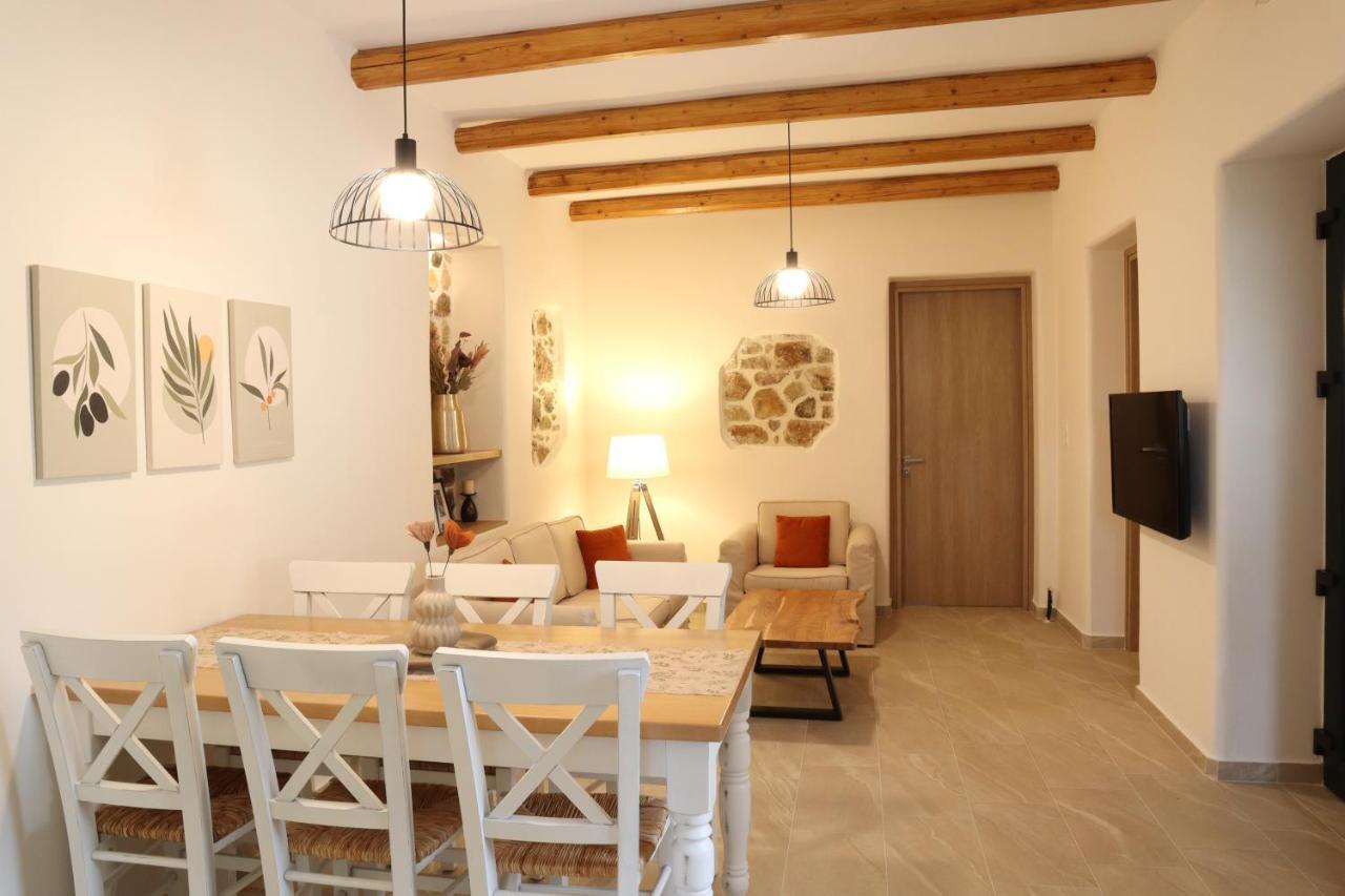 Elpida's House Holiday home
