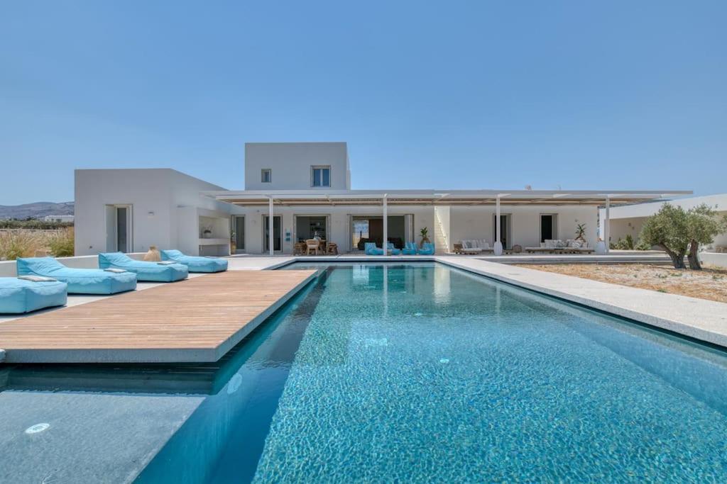 Lampsi - Spacious & Modern Villa *