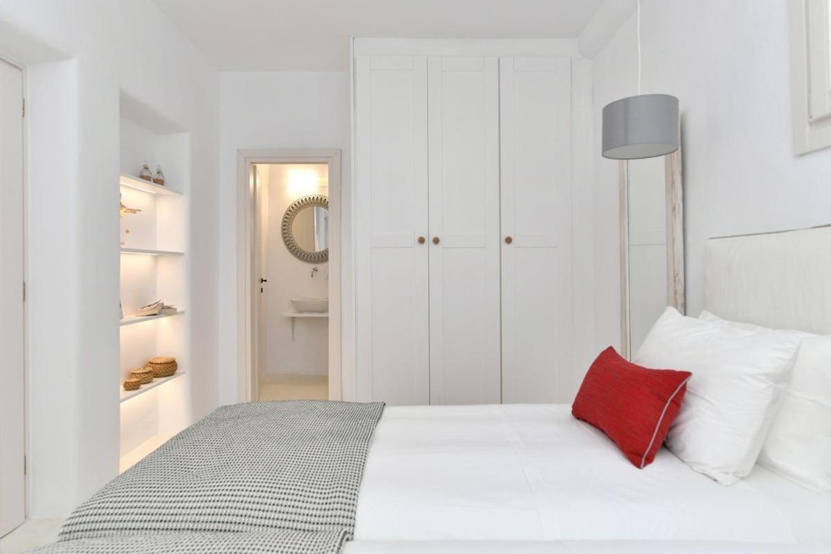 Villa Luxury Paros Villa Villa Ianthe Striking Beauty 4 Bedrooms Glisidia *