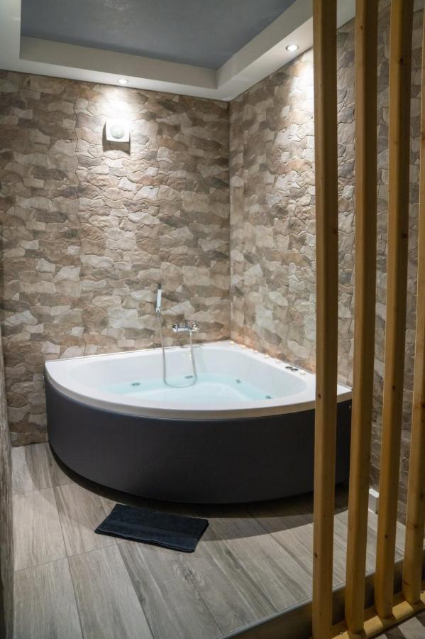 Aelia Apartment Loutraki (Pella)