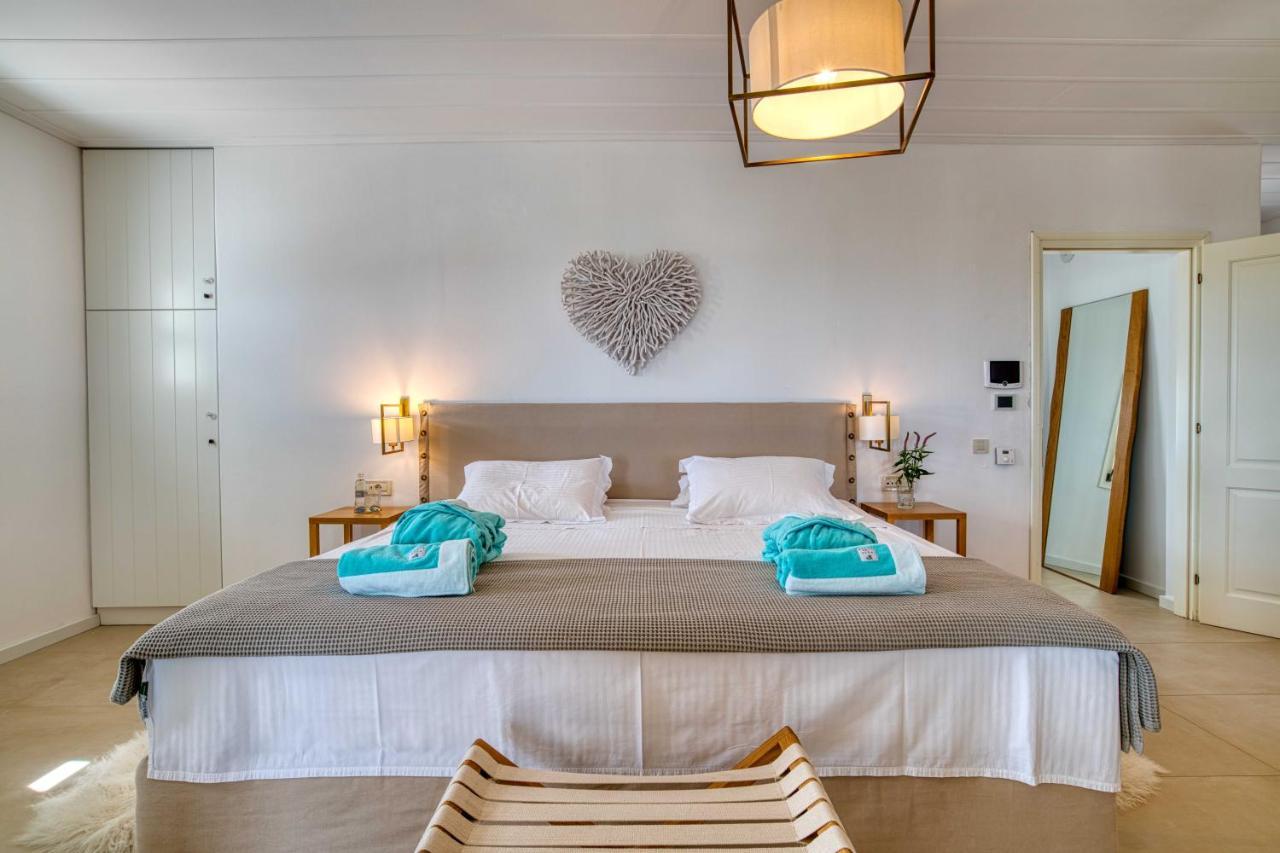 Grand Reve Paros Naousa (Paros)