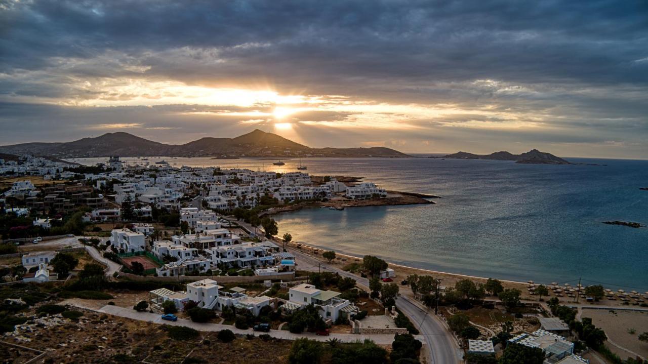 Grand Reve Paros Villa