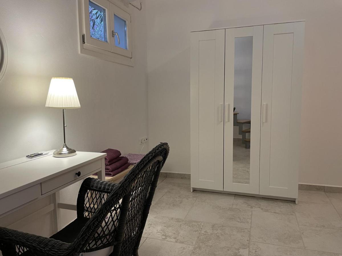 'Paraside' Seaside Villa In Delfini Says Netflix Holiday home Kini