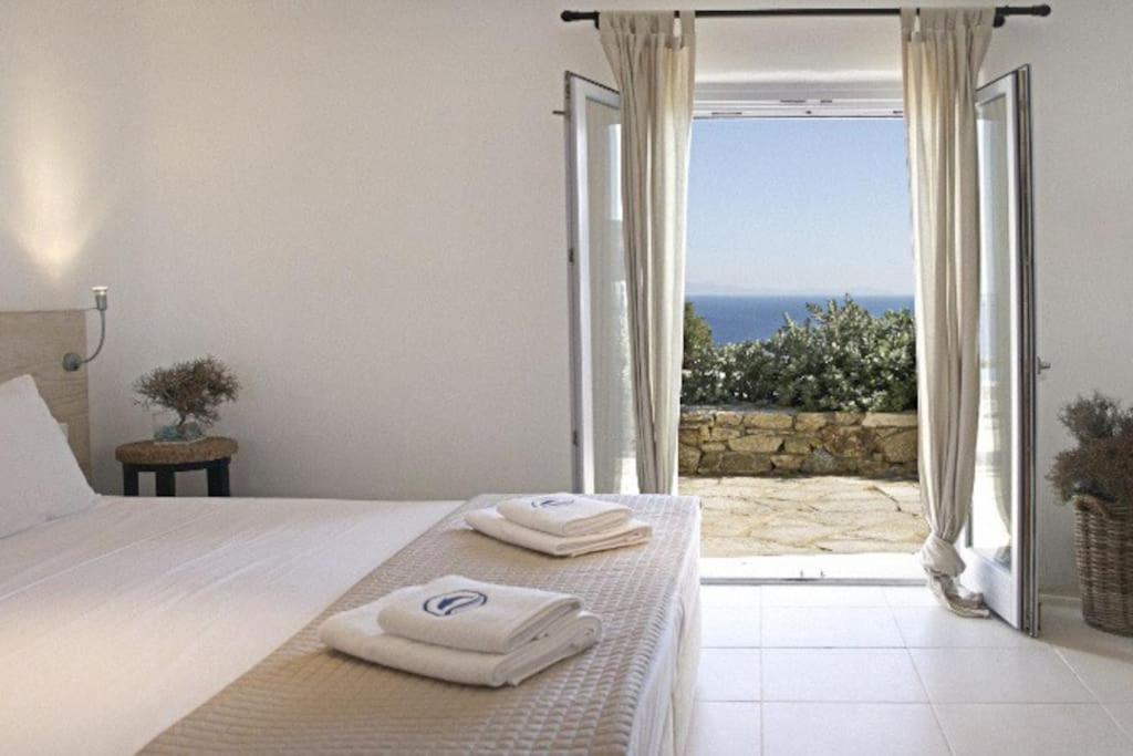 Elegant Seaside Villa, Great Views, Infinity Pool, Lia, Mykonos Villa