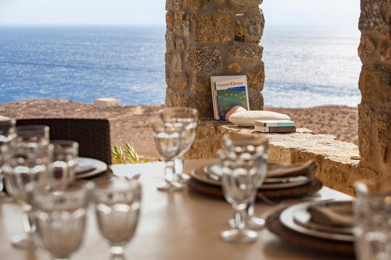 Elegant Seaside Villa, Great Views, Infinity Pool, Lia, Mykonos *