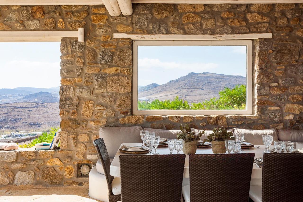 Elegant Seaside Villa, Great Views, Infinity Pool, Lia, Mykonos *